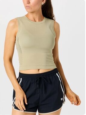 Wilson Core Pro Sleeveless Ribbed Crop Tank Top in Safari/ Beige Size L - NWOT